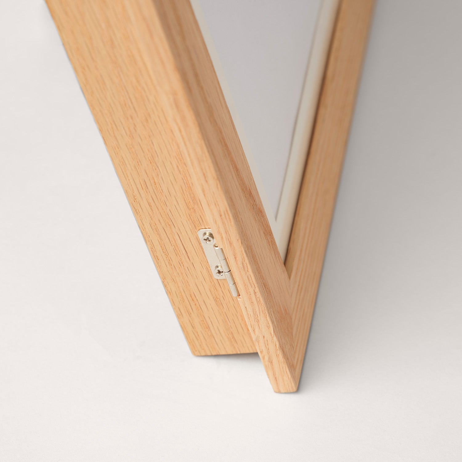 Toddlers Wooden Frame - Treramme i heltre furu eller eik