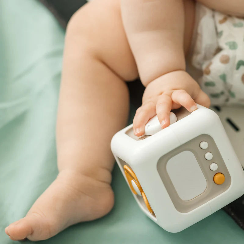 Toddlers Cube – 6 aktiviteter i én kube