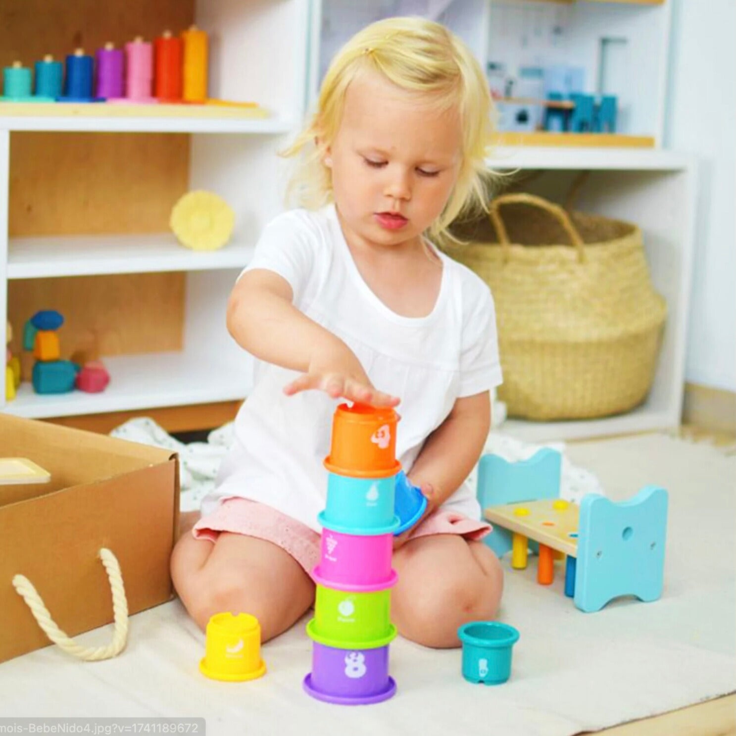 Montessori Toddlers Play Kit 13–18 måneder